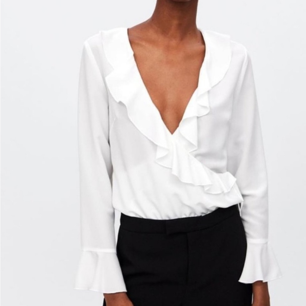 NWT Zara White Ruffle Long Sleeve Bodysuit